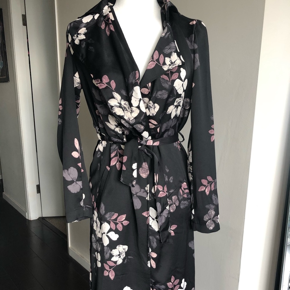 Floral trench